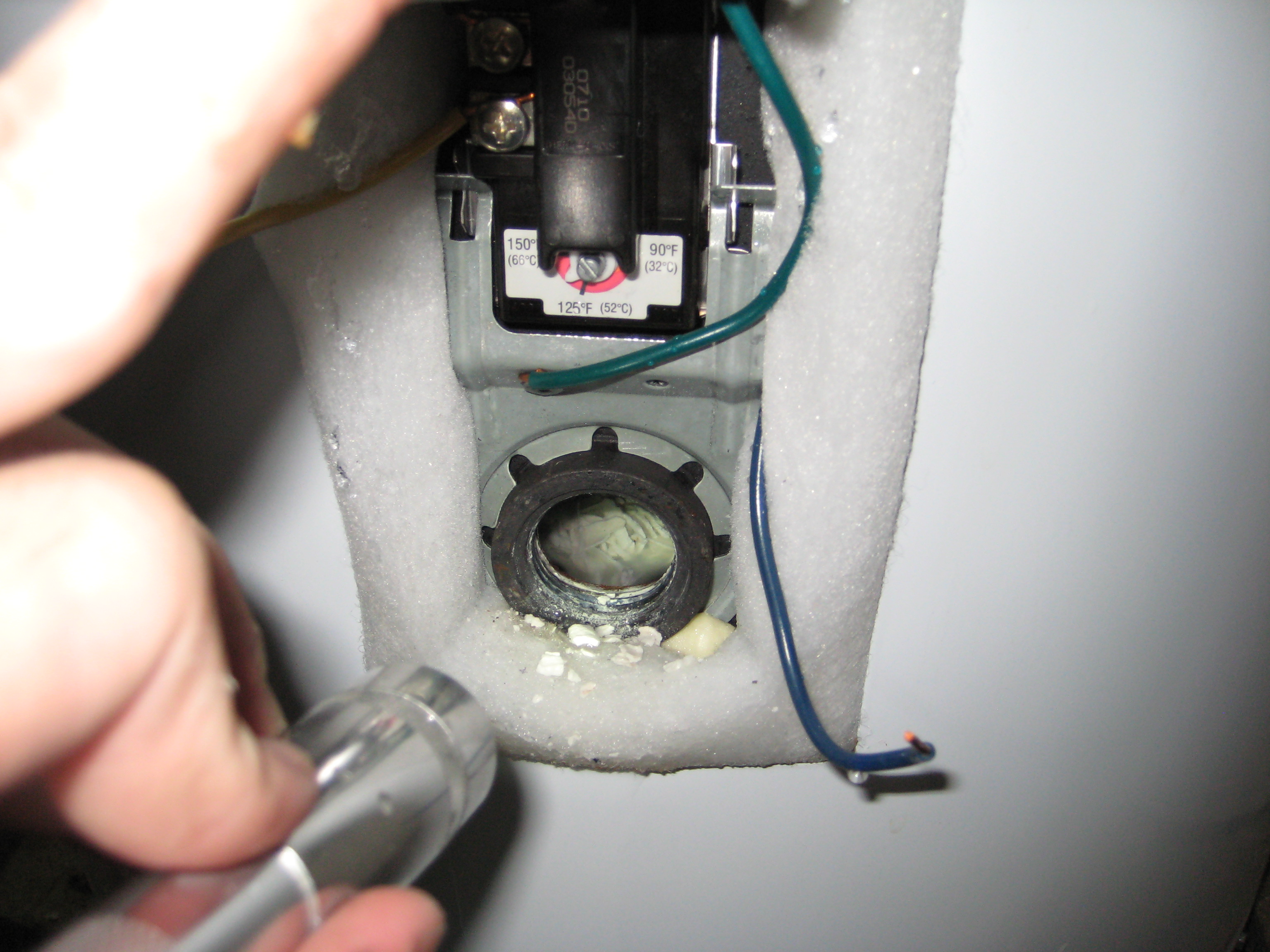 Water Heater Cleaning How To Remove Calcium Buildup In Water Heater